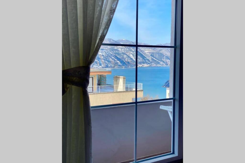 Cozy Lake Front Flat Bequeme Wohnung An Der See Pogradec Extérieur photo
