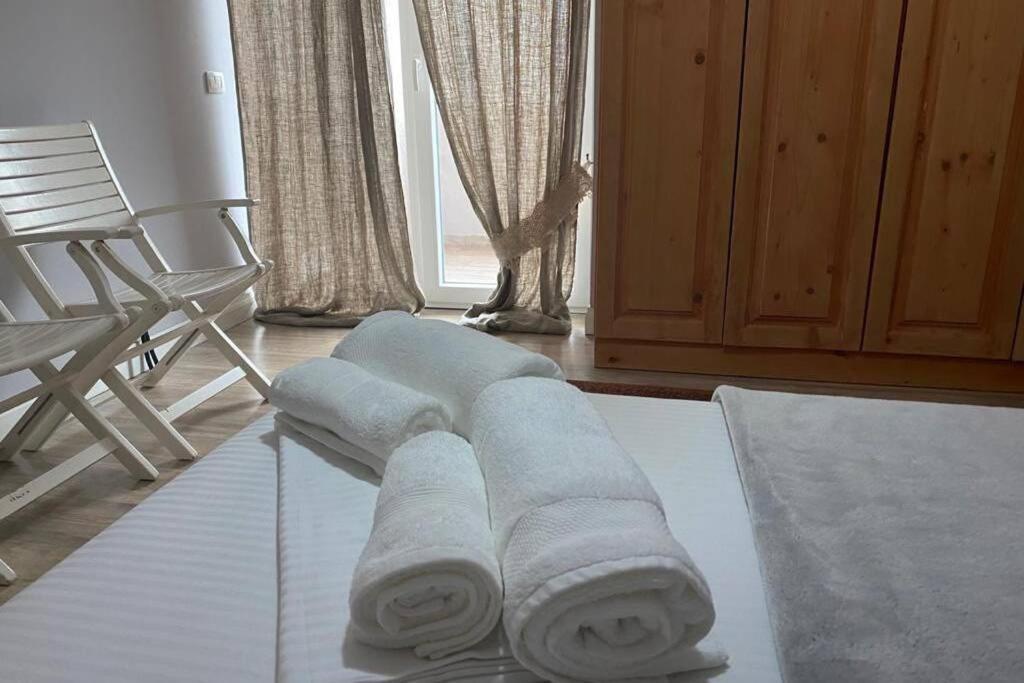 Cozy Lake Front Flat Bequeme Wohnung An Der See Pogradec Extérieur photo